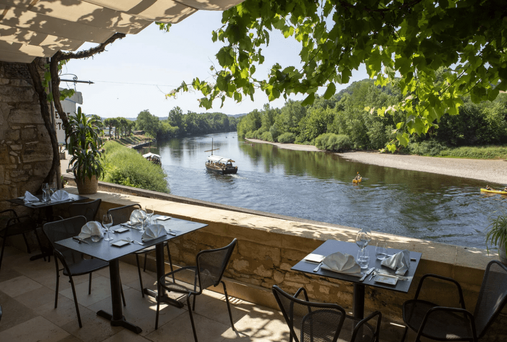 Terrace at La Belle Étoile overlooking the Dordogne River in La Roque-Gageac
